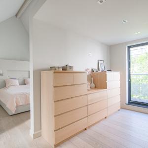 Châtelain : Magnifique arrière maison 3 chambres + bureau 