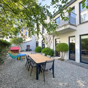 Châtelain : Magnifique arrière maison 3 chambres + bureau 