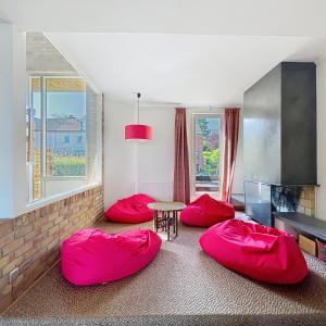 Saint-Job : Maison 4 chambres + bureau + jardin 