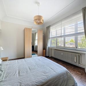 Châtelain  : Magnifique appartement 2 ch meublé