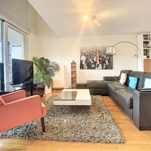 Sablon : Appartement Triplex 3 chambres + terrasse & parking