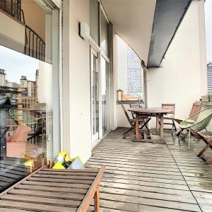 Sablon : Appartement Triplex 3 chambres + terrasse & parking