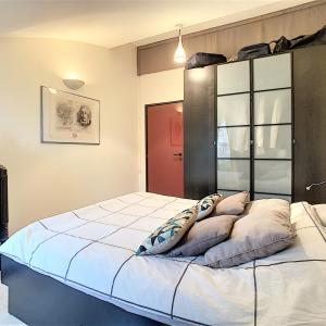 Sablon : Appartement Triplex 3 chambres + terrasse & parking