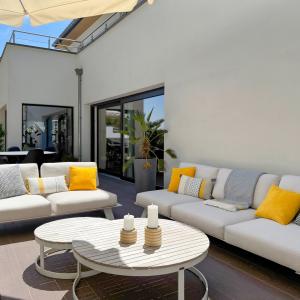 Magnifique villa passive sur terrain de 27 ares avec piscine