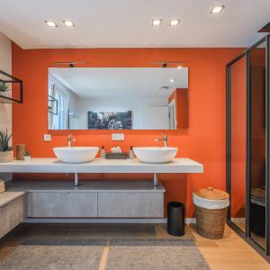 Magnifique villa passive sur terrain de 27 ares avec piscine