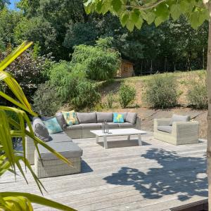 Magnifique villa passive sur terrain de 27 ares avec piscine
