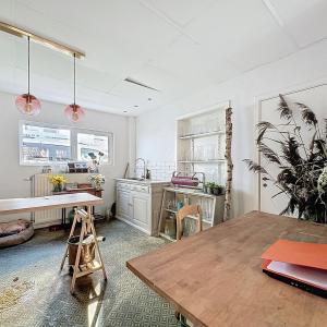 BOONDAEL : Superbe duplex rez-de-chaussée commercial