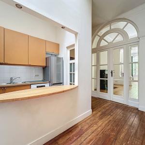 Cinquantenaire/Renaissance: Superbe appartement de caractère