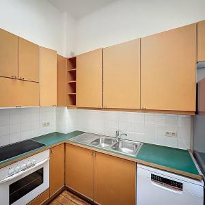 Cinquantenaire/Renaissance: Superbe appartement de caractère