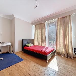 Churchill/BDC : Superbe appartement 4 chambres + terrasse