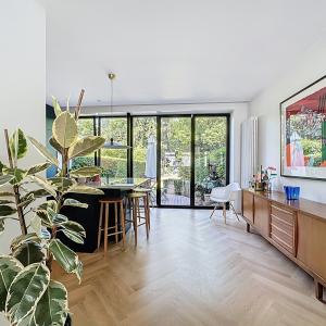 Auguste Danse : Belle maison 3 façades rénovée en 2021