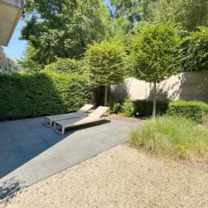 Rez-de-chaussée 2 chambres + jardin + box de garage