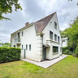 Kamerdelle : Splendide villa 6 chambres + jardin + garage