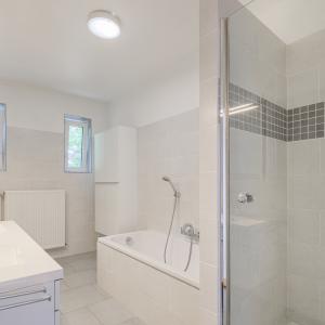 Kamerdelle : Splendide villa 6 chambres + jardin + garage