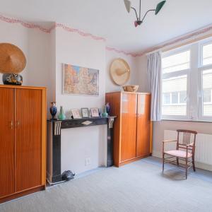 Pl. Brugmann: maison 3 chambres - 2 bureaux avec jardin Sud
