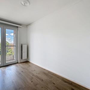 Expo Universelle : Superbe appartement de 2 chambres +balcon