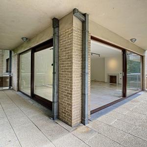 Vert-Chasseur : Bel appartement en parfait état + terrasse