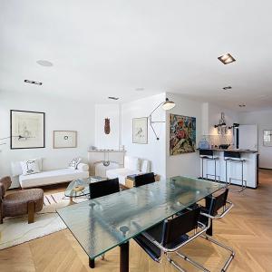 Pl. Monnaie : Superbe appartement 1chambre meublé