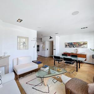 Pl. Monnaie : Superbe appartement 1chambre meublé