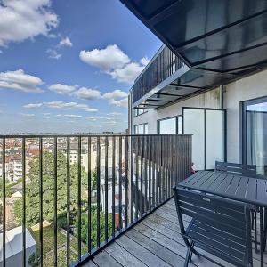 Louise/Quadrian : Superbe appartement meublé + terrasse