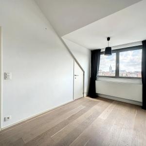 Couronne : Beau triplex penthouse + terrasse