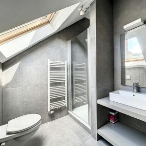 Couronne : Beau triplex penthouse + terrasse