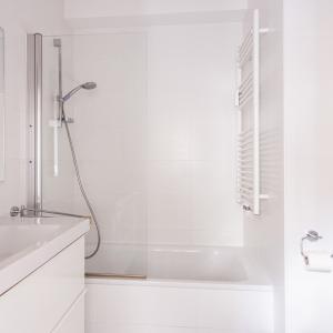 OFFRE ACCEPTEE - Cinquantenaire -  Bel appartement 2 chambres avec balcon
