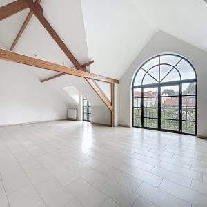 Lycée Français : Superbe duplex penthouse + terrasse + pkg