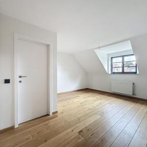 Lycée Français : Superbe duplex penthouse + terrasse + pkg