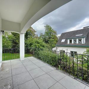 Uccle/Linkebeek : Belle villa rénovée de 4 ch.+ bureau 