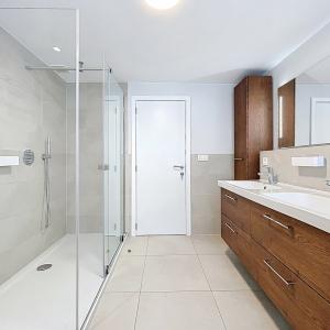 Uccle/Linkebeek : Belle villa rénovée de 4 ch.+ bureau 