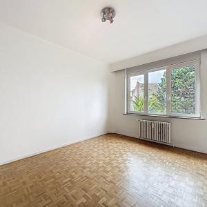 Arezzo / Lejeune : Bel appartement + terrasse + balcon
