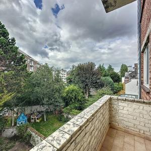 Arezzo / Lejeune : Bel appartement + terrasse + balcon