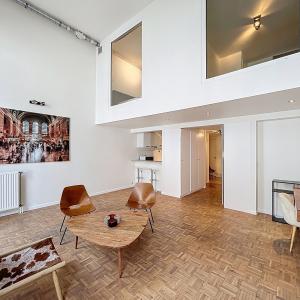 Quartier Européen : Superbe duplex meublé 2 chambres