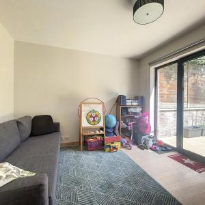 Saint-Job : Magnifique maison 5 chambres + jardin