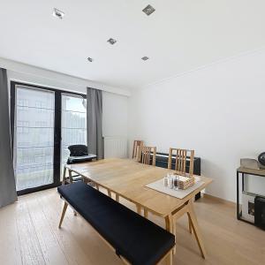 Saint-Job : Magnifique maison 5 chambres + jardin