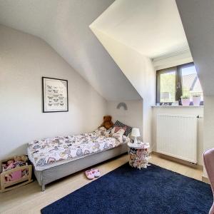Saint-Job : Magnifique maison 5 chambres + jardin