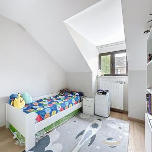 Saint-Job : Magnifique maison 5 chambres + jardin