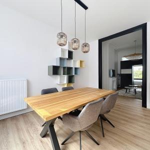 Square Ambiorix : Bel appartement meublé + balcon