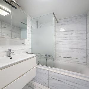 Jardin du Roi : Magnifique appartement 2 chambres + balcons