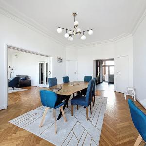 Toison d'Or : Somptueux appartement 3 chambres meublé