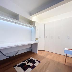 Centre Ville/ La Monnaie : Studio meublé et rénové