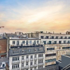 Centre Ville/ La Monnaie : Studio meublé et rénové