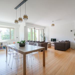 Coghen : appartement 3 chambres + balcons