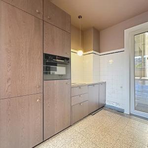 Molière : Charmant appartement de caractère rénové + balcons