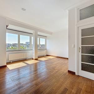 Molière : Charmant appartement de caractère rénové + balcons