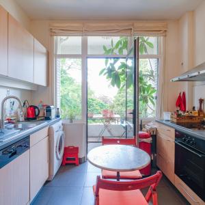 Parc Duden: Bel immeuble de rapport 3 unités + 2 garages