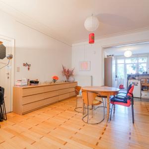 Parc Duden: Bel immeuble de rapport 3 unités + 2 garages