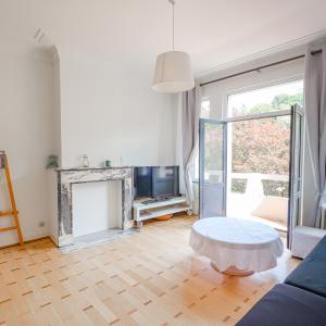 Parc Duden: Bel immeuble de rapport 3 unités + 2 garages