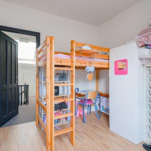 Parc Duden: Bel immeuble de rapport 3 unités + 2 garages